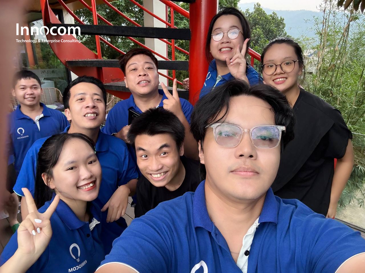 Teambuilding: Làm Hết Mình, Chơi Hết Mình